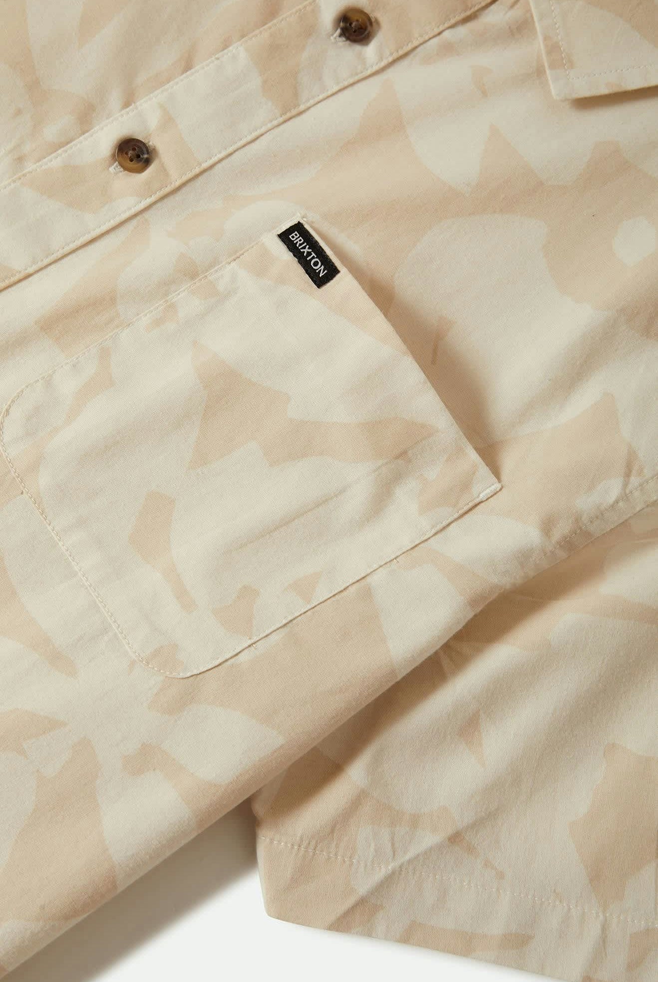 Men's Charter Print S/S Shirt in the color Beige/Whitecap Floral - Additional Laydown image