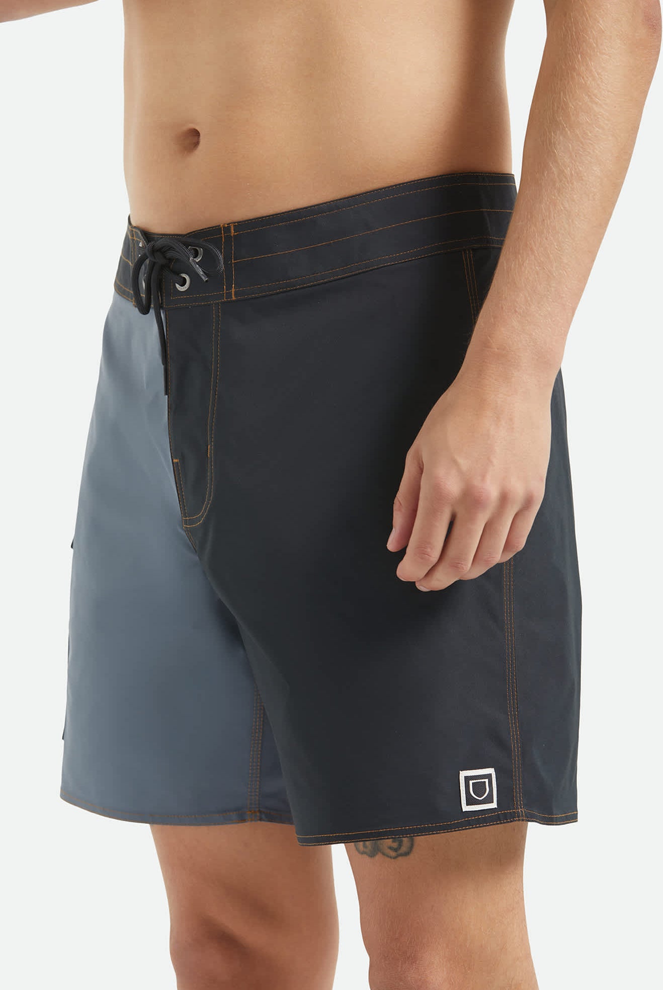 Men's Classic Trunk 17" in the color Black/Future Grey - Additional Fit image