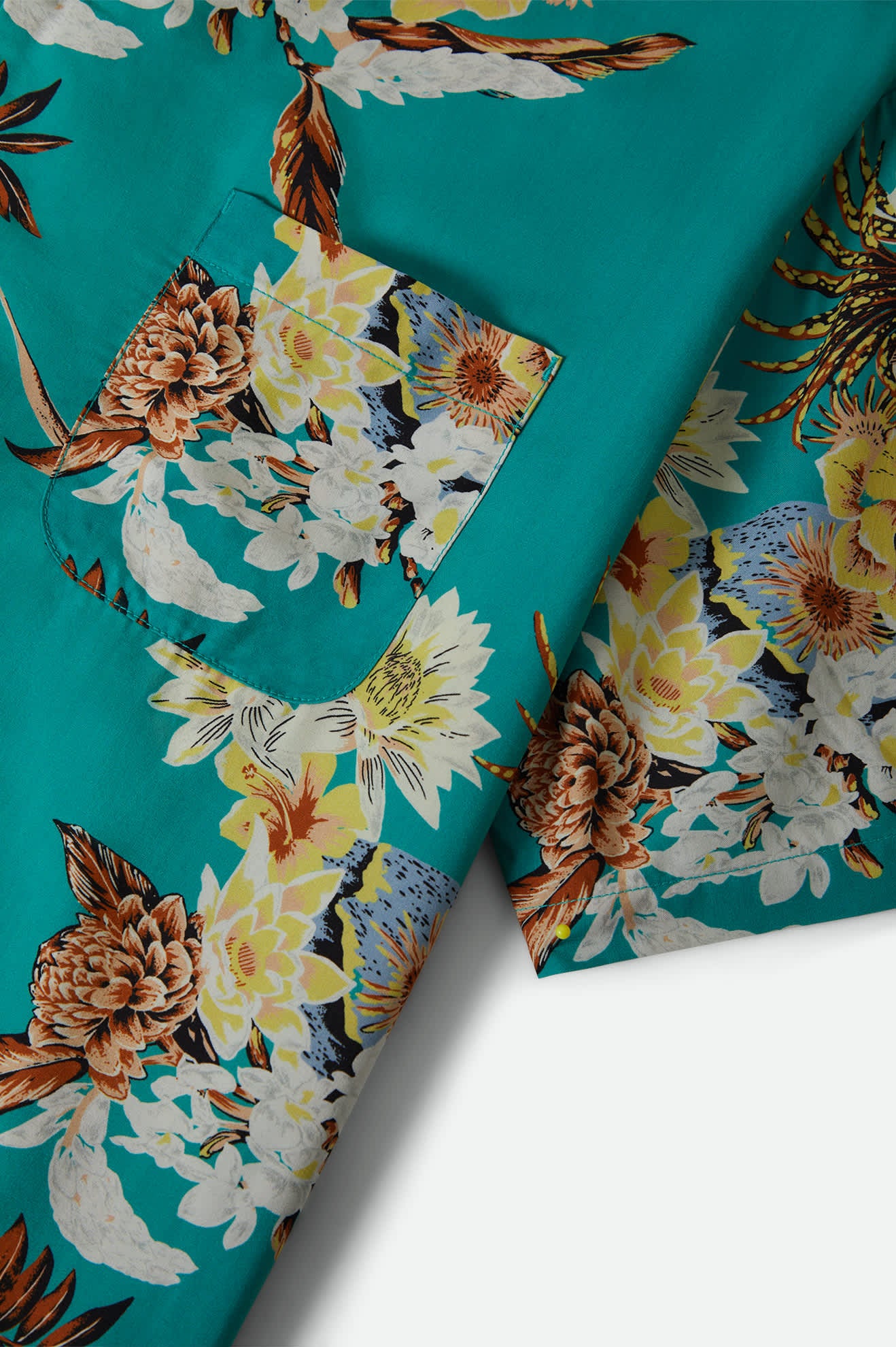 Men's Bunker Vacation Short Sleeve Camp Collar Shirt in the color Retro Green - Additional Laydown image