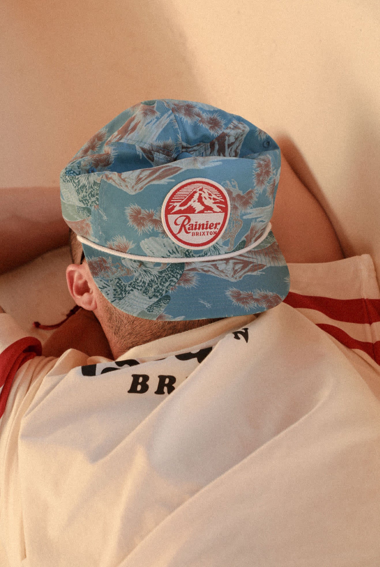 Unisex Rainier X Brixton Snapback in the color Blue Sky - Men's Lifestyle image