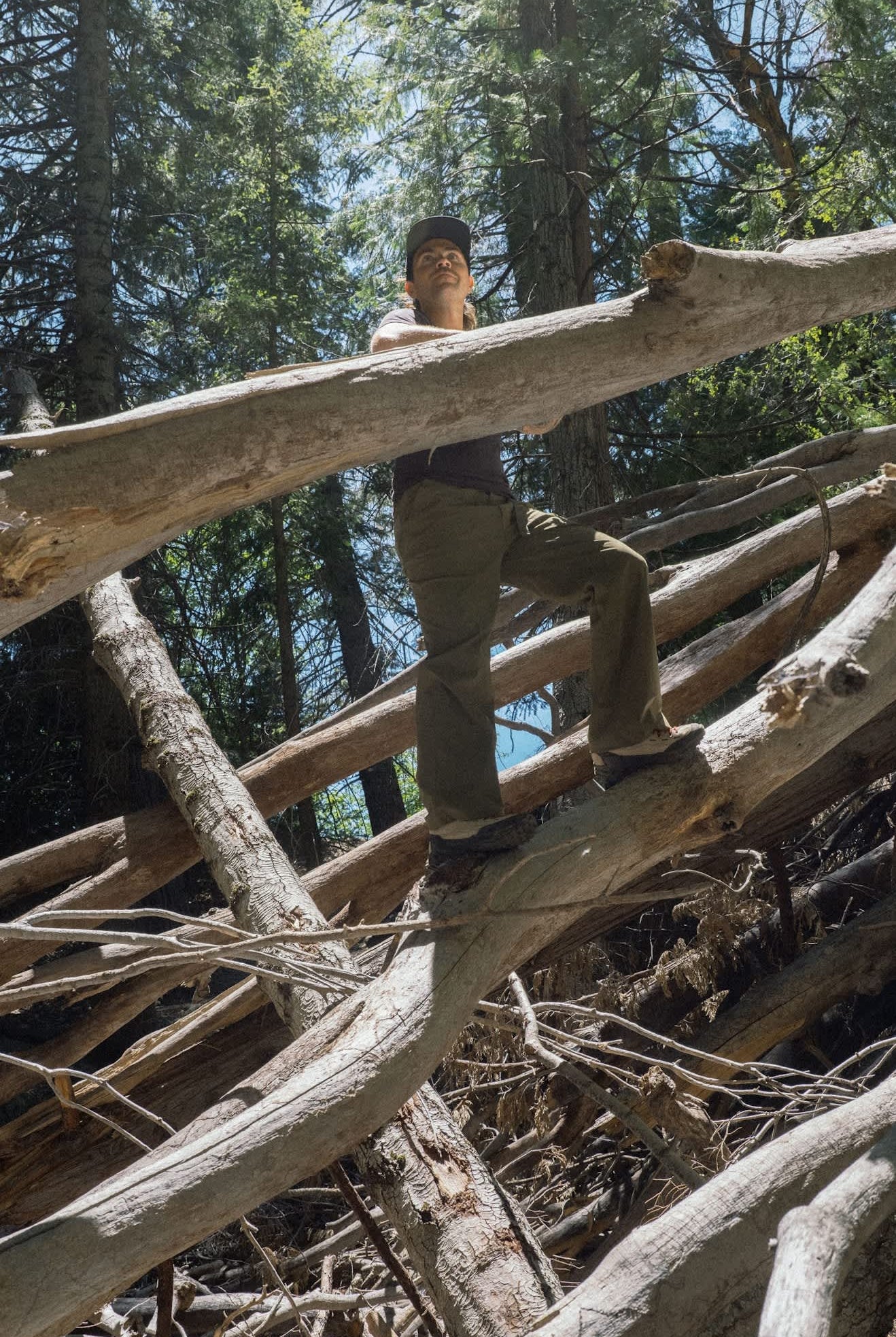 Men's Journey Utility Pant in the color Dark Olive/Olive Surplus - Men's Lifestyle image