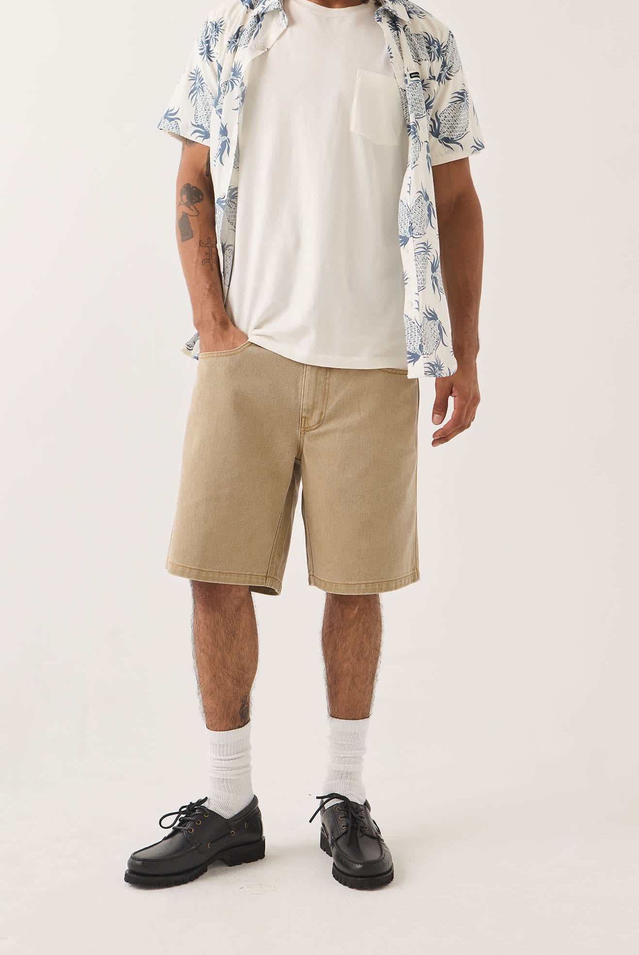 Men's Brixton Relaxed Short in the color Washed British Khaki - Additional Fit image