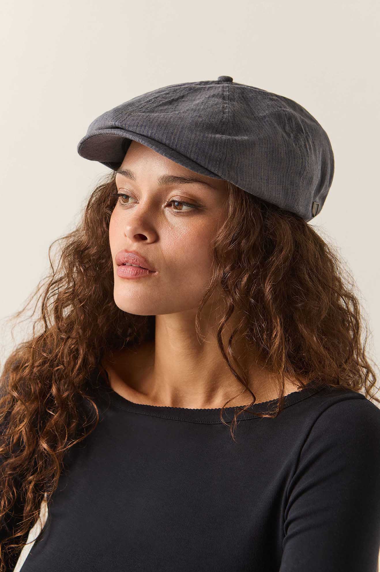 Unisex Brood Newsboy Cap in the color Indigo/Dark Sand - Additional Fit image