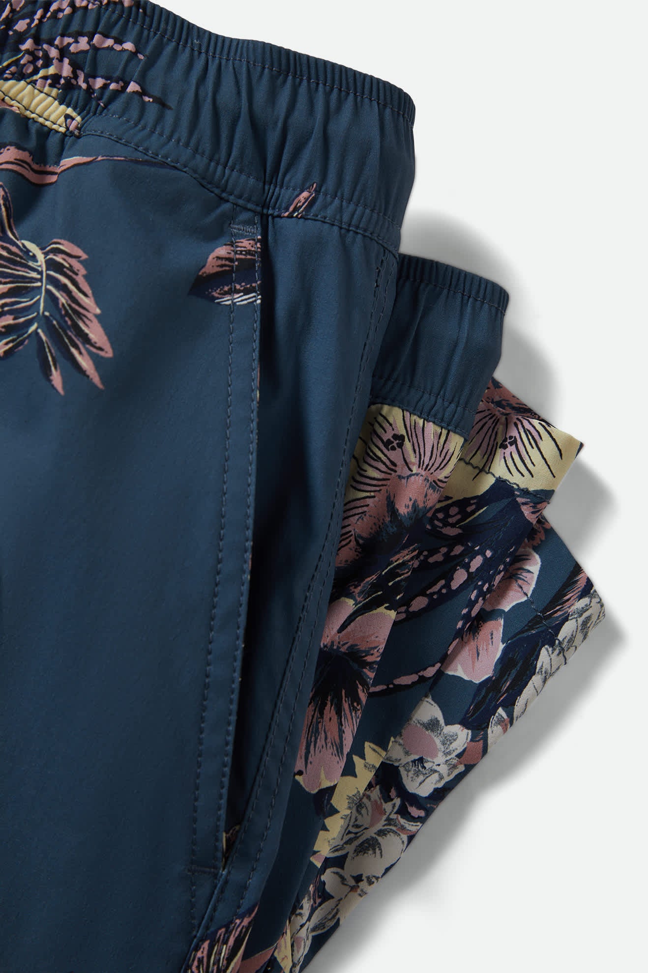 Men's Everyday Stretch Hybrid Short 7" in the color Midnight Blue - Additional Laydown image