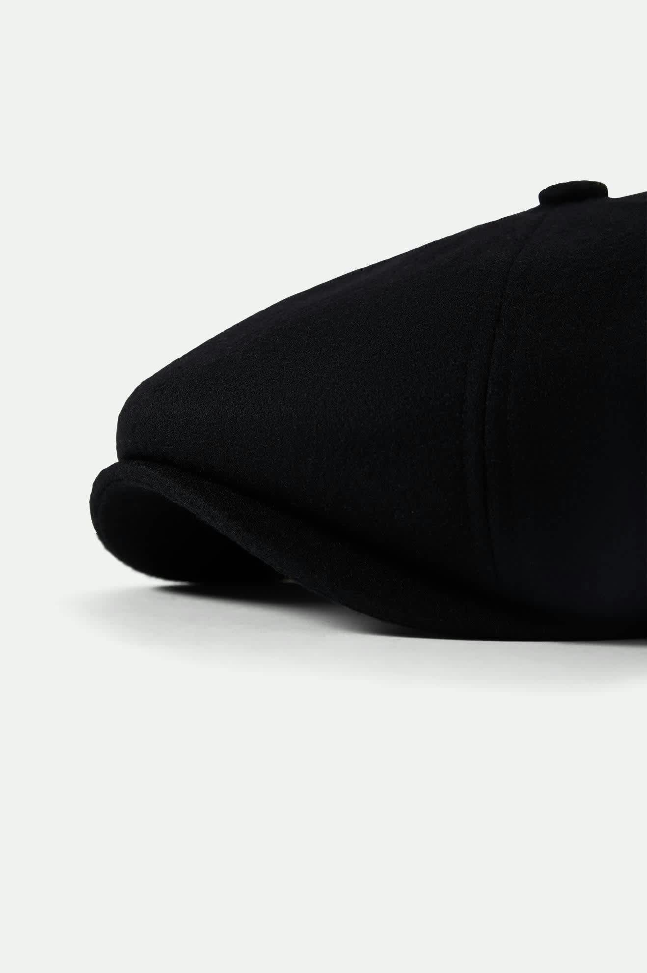 Unisex Brood Flannel Snap Cap in the color Black/Moss - Additional Laydown image
