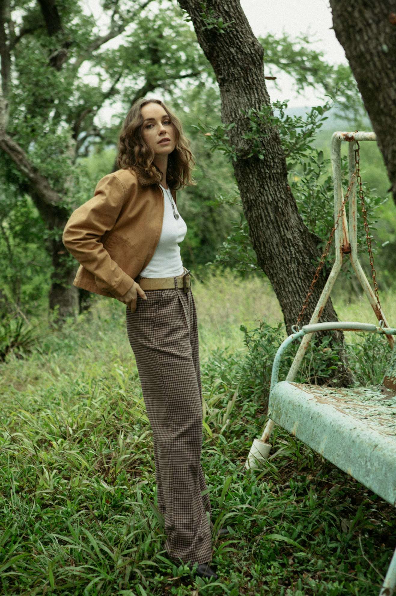 Women's Lifestyle 1 | Ludlow Trouser Pant - Pinecone Brown Houndstooth