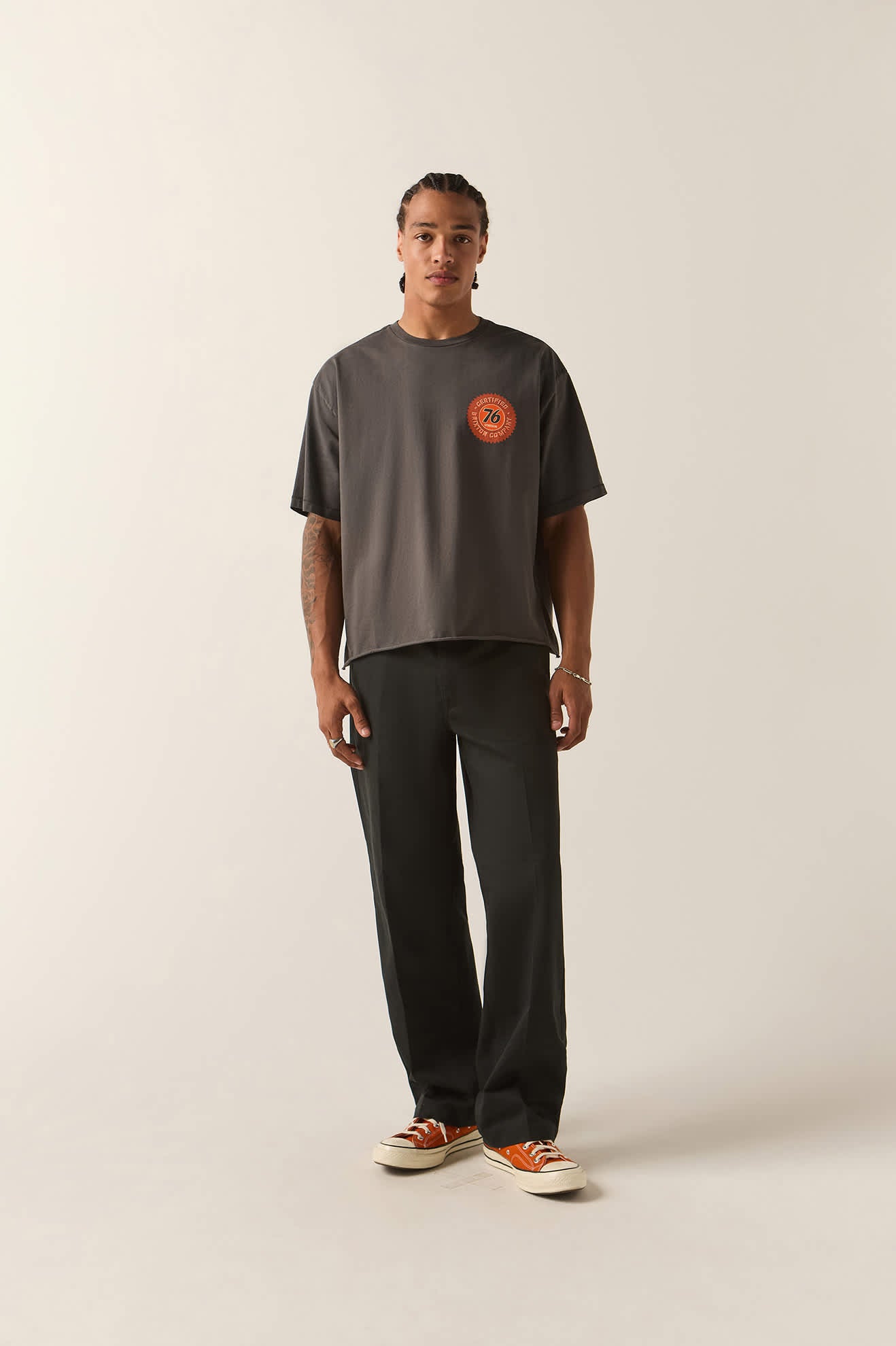 Men's 76 Certified Relaxed T-Shirt in the color Washed Black - Additional Fit image
