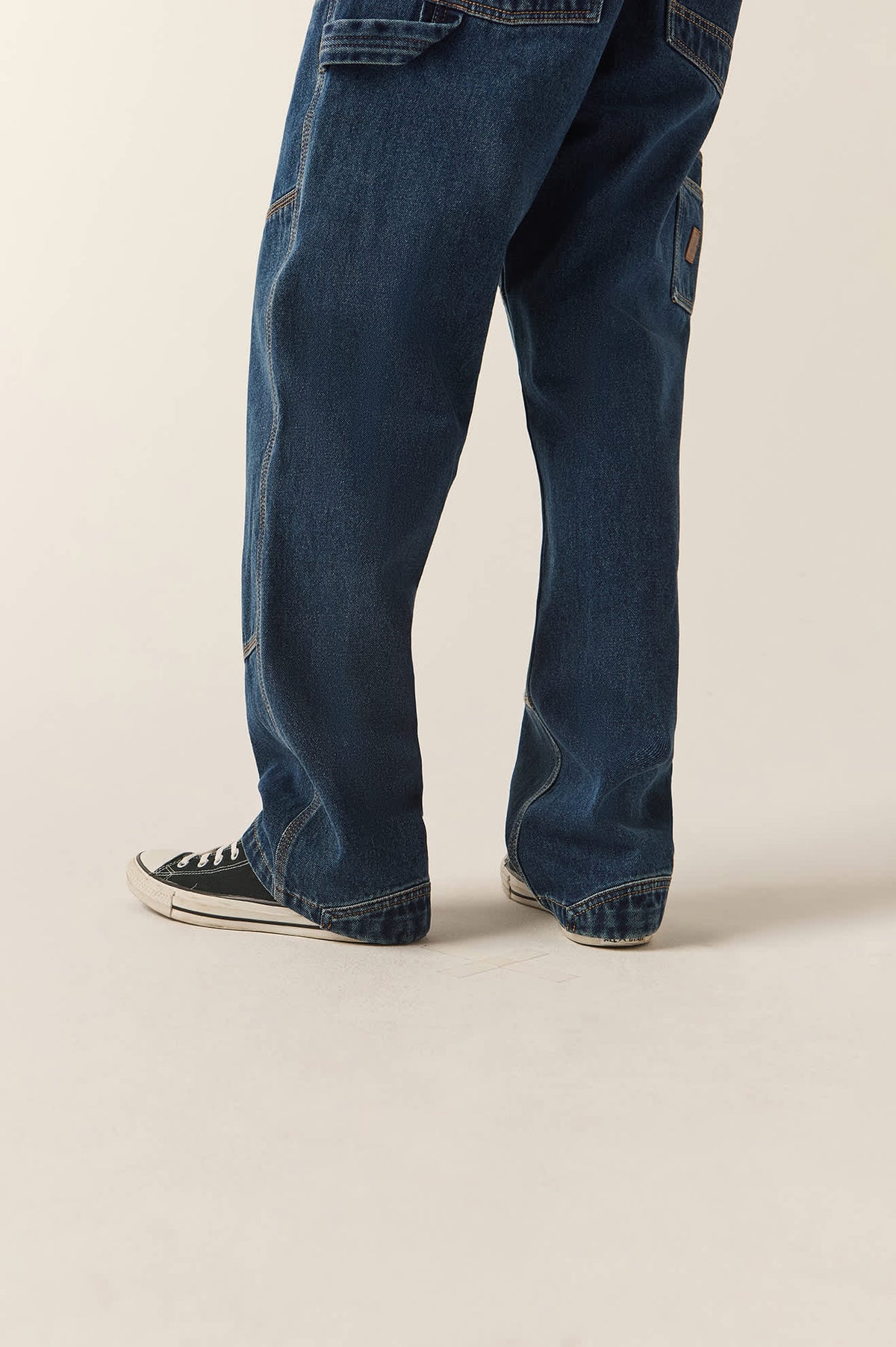 Men's Builders Carpenter Pant in the color Dark Denim - Additional Fit image
