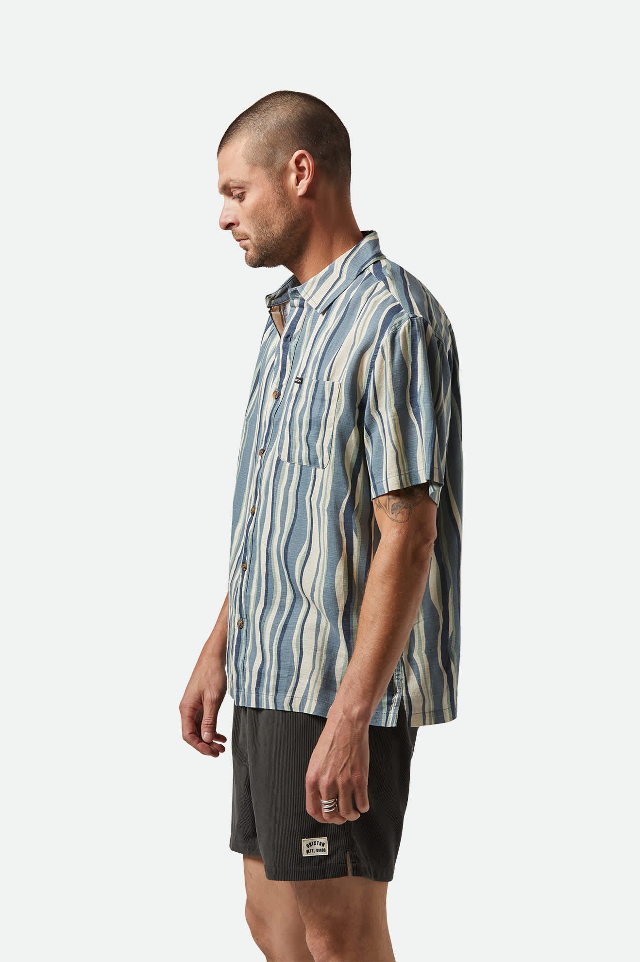 Men's CRU Slub Relaxed S/S Shirt in the color Basalt Blue/Painterly Stripe - Men's Side View