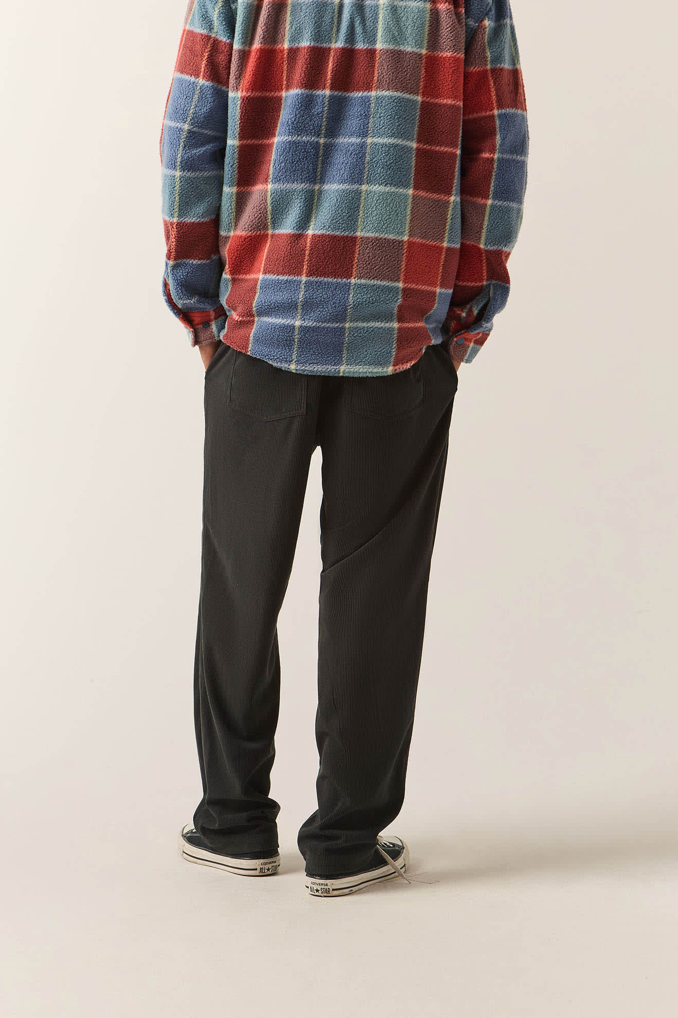 Men's Everyday E-Waist Corduroy Pant in the color Black Corduroy - Men's Back View